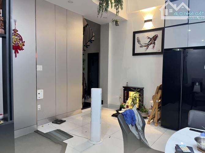 Chính chủ cần bán nhanh căn nhà 3 tầng đường trần hưng đạo. Sơn trà
