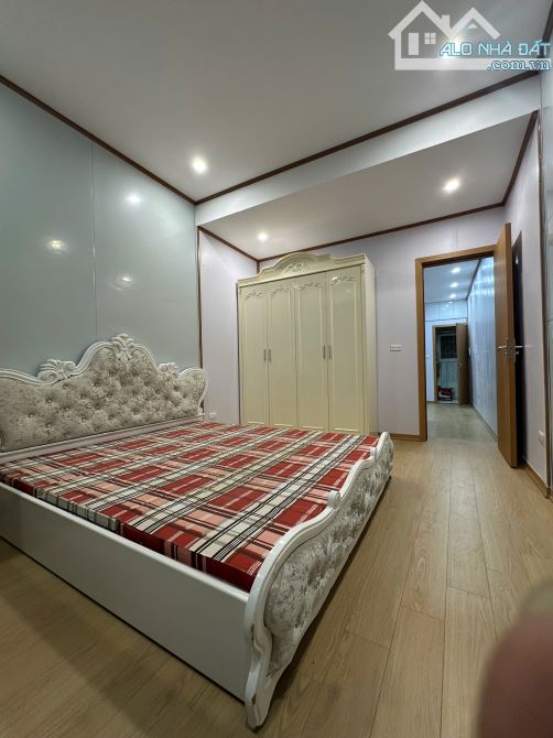 BÁN NHÀ TT THÁI THỊNH ĐỐNG ĐA – 50M- NHÀ ĐẸP Ở NGAY  2 NGỦ, FULL NỘI THẤT – Ô TÔ ĐỖ CỬA –