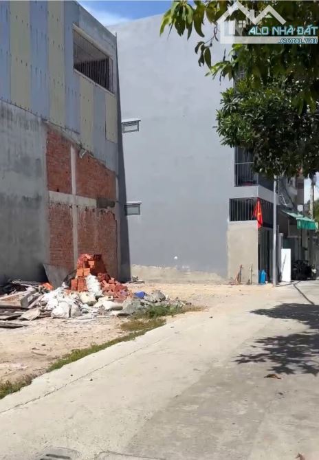 BÁN ĐẤT 2 MẶT KIỆT - ĐƯỜNG TRẦN HOÀNH  - 5,35 TỶ