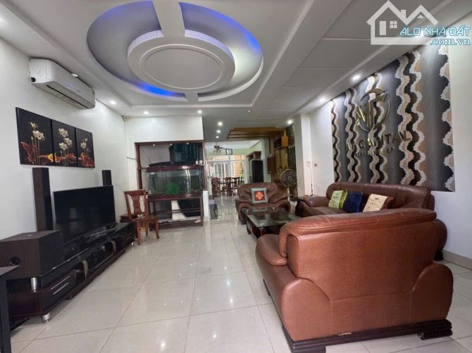 Cho thuê nhà liền kề tại KĐT Văn Khê Vạn Phúc Hà Đông 86m nhà 4T mt 5m thang máy
