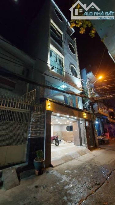 6 TẦNG - PHAN TÂY HỒ - PHÚ NHUẬN - XE HƠI NGỦ TRONG NHÀ - CÓ SẴN HỢP ĐỒNG THUÊ CĂN HỘ DỊCH