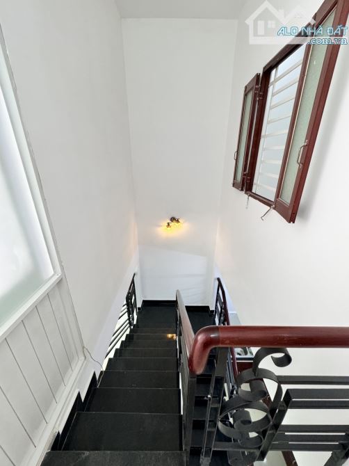 Âu Dương Lân Q8 - Chỉ 4.6 tỷ - 4X10M - Nhà mới vào ở ngay - Hẻm ba gác lướt vi vu - 10