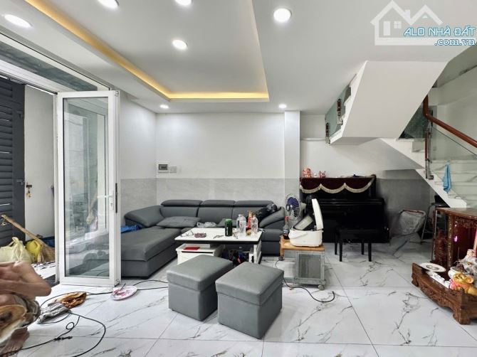 NGUYỄN VĂN ĐẬU, P7, BÌNH THẠNH – 5 TẦNG – Ô TÔ NGỦ TRONG NHÀ – GIÁ CHỈ 7,7 TỶ - 10