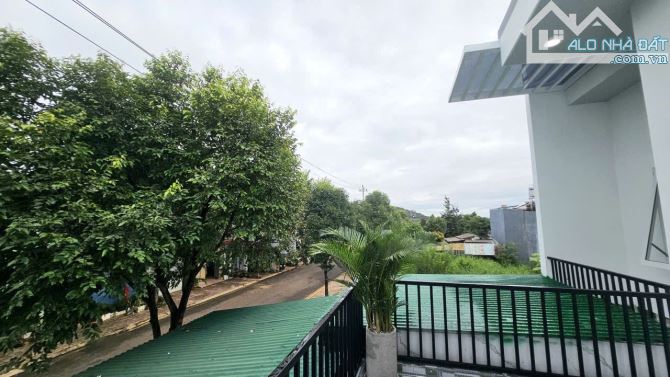 NHÀ MÊ MẶT TIỀN ĐƯỜNG NGUYỄN PHÚC CHU - KHU TÁI ĐỊNH CƯ THÀNH NHẤT - Loctran - 11