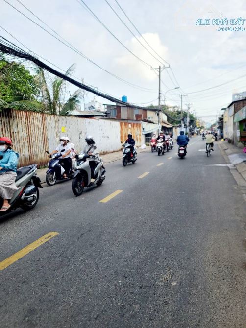 NHÀ ĐẸP 4 TẦNG 49M-HẺM 4M-AN DƯƠNG VƯƠNG-GIÁ 6 TỶ - 11