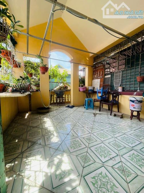198 Lê Trọng Tấn, ngõ thông, chuẩn tự xây thoáng sau, sổ 48m2, oto tránh 25m. Giá 13.8 tỷ - 11