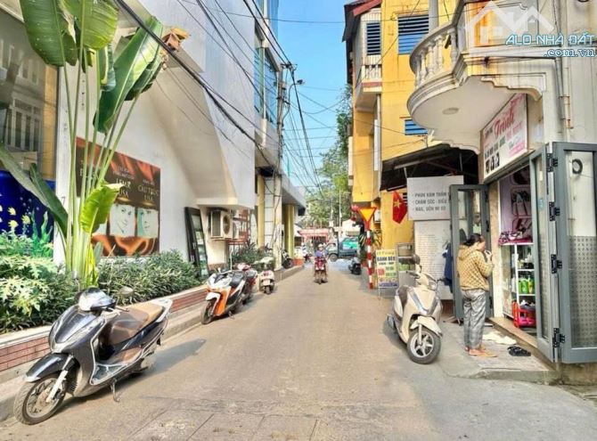 BÁN ĐẤT KIỆT OTO MIẾU ĐÔI 246 HÙNG VƯƠNG, HUẾ - HÀNG CỰC HIẾM .. GIÁ RẺ NHẤT THỊ TRƯỜNG ❌ - 1