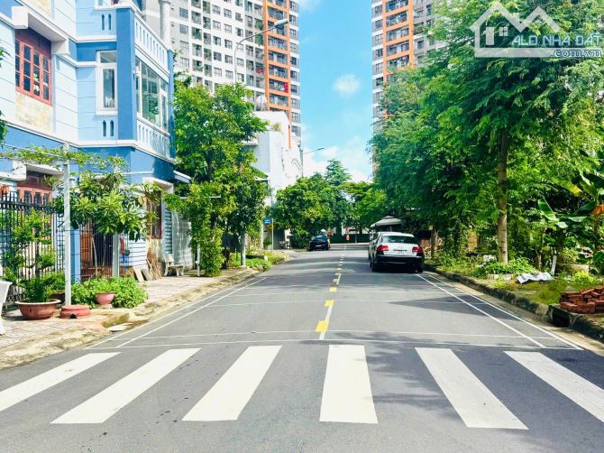 Bán Biệt Thự Góc 2 Mặt Tiền KDC Văn Minh-An Phú,Q2 DT:139.5m2(8mx19m)-Giá 36 Tỷ - 1