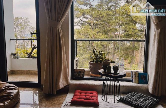 Bán Gấp Khách Sạn 131m2 Ngang 5m View Đẹp Đường Nhựa Ô Tô 12m Sẵn Hợp Đồng Thuê 25tr - 1