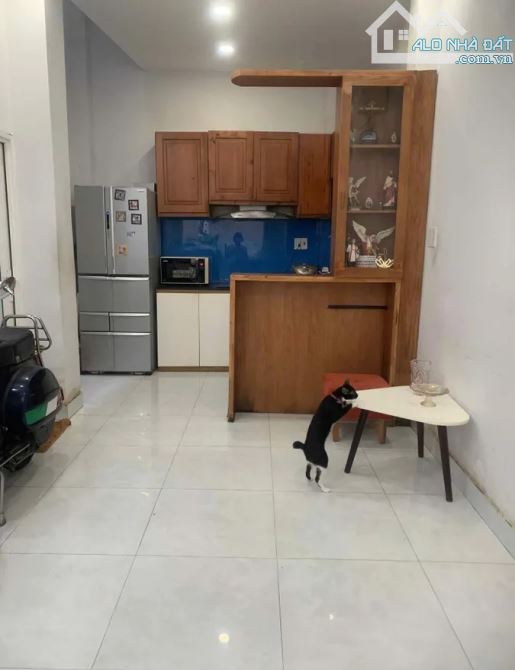 BÁN NHÀ CÁCH MT NGUYỄN VĂN TRỖI VÀI BƯỚC – NGANG 6M BỀ THẾ – 4 TẦNG BTCT. CHỈ 10TỶ NHỈNH. - 1