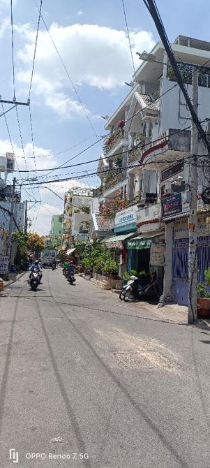 Bình Tân -Đất tằng nhà - Gần 50m2-Hẻm oto-Đang cho thuê 5tr/tháng .Chỉ 4 tỷ - 1