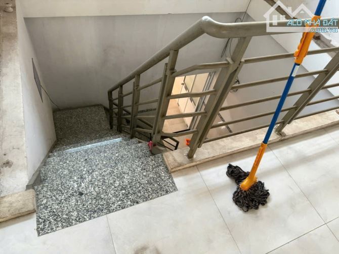 Bán nhà 1 trệt 1 lầu P Tân Mai Gần Nhà Thờ Tân Mai , Gần Chợ Tân Mai - 1