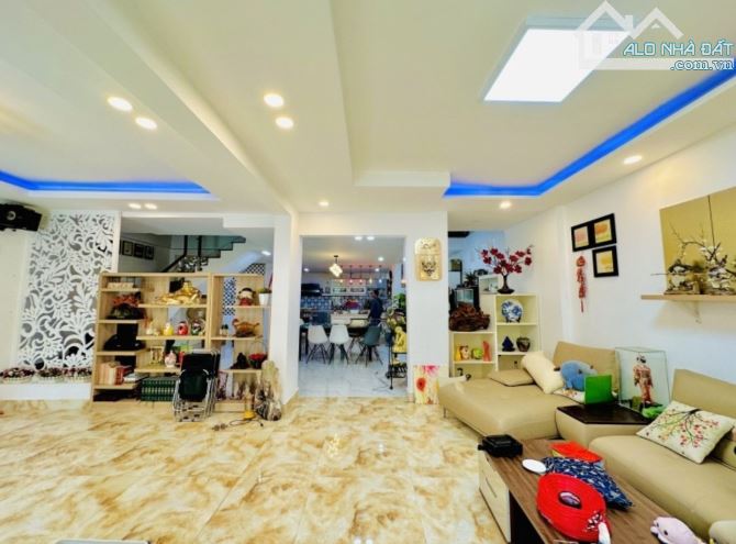 Hiếm Có – Biệt Thự Mini Ngang Khủng 8M – Q.7 – 138M² – Full Nội Thất - 1