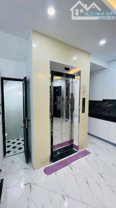 Quan Nhân, 30m, 3ngủ, Thang máy, Nhà mới đẹp, Mặt ngõ thông, Mặt tiền rộng, Sổ chính chủ - 1