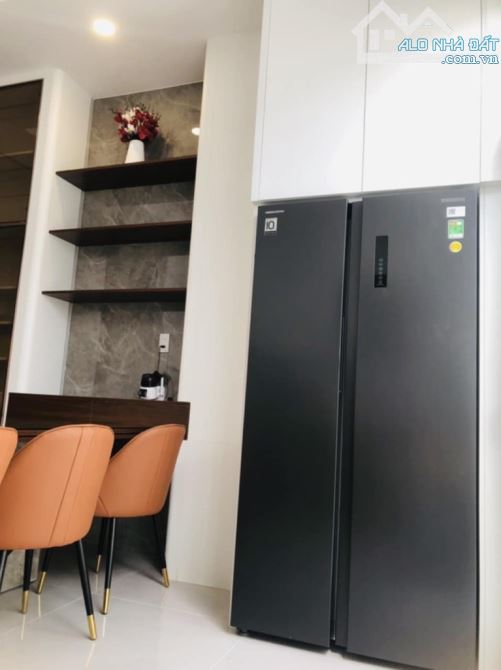 NHÀ PHỐ 3 TẦNG - 4 PHÒNG NGỦ - MỚI ĐẸP Ở NGAY - - 1