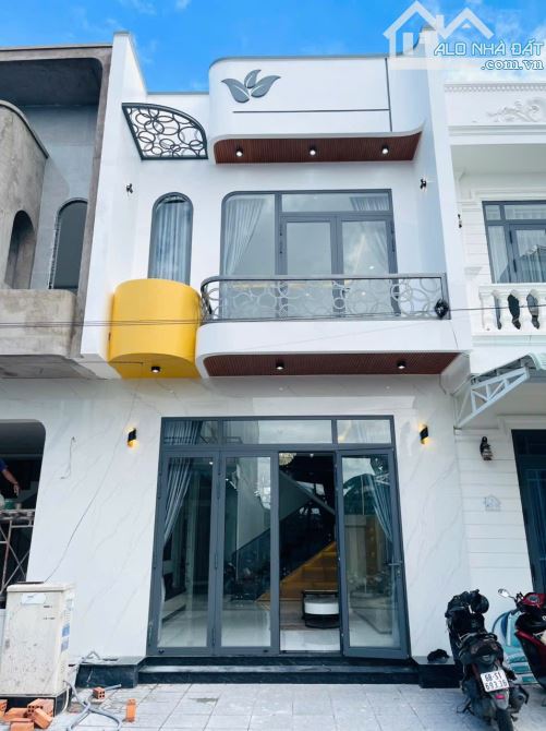 Nhà Mới Hoàn Thiện 2 Căn Liền Kề với 2 Mẫu Nhà Khác Nhau Đường Số 21 Khu Nam An Hoà - 1