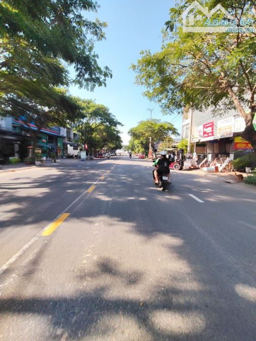 Lô đẹp hai mặt tiền đường 15 m vị trí tiềm năng gần Cao Đẳng nghề - 1