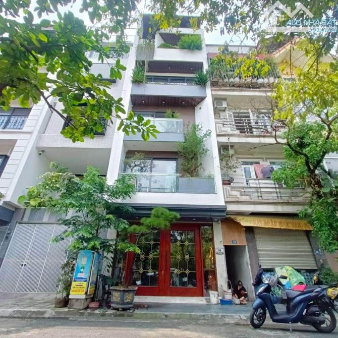 Bán nhà mặt phố - VIỆT HƯNG - LONG BIÊN - DT 72m - 1