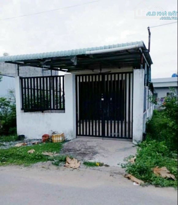 Bán nhà cấp 4 100m2 giá 790 triệu sổ hồng riêng ở Bà Điểm Hóc Môn - 1