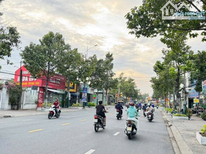 Nhà MT Lê Hồng Phong – 186m², Thu Nhập 23Tr/Tháng – Trung Tâm Dĩ An, Giá Chỉ 12,9 Tỷ - 1
