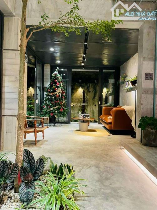 SIÊU PHẨM VILLA NGHỈ DƯỠNG NGAY TRUNG TÂM ĐÀ LẠT – VIEW ĐỒI THÔNG TRIỆU ĐÔ - 1