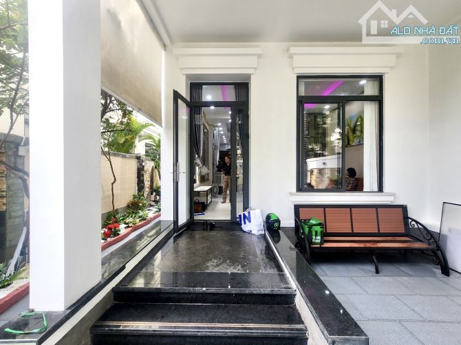 Bán Biệt Thự Mặt tiền đường số 5 An Phú Quận 2 Cũ DT 140m2 Ngang 7m Giá 28 Tỷ - 1