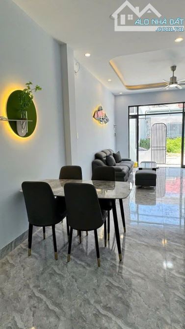 Bán nhà mới xây 2 tầng TT Diên Khánh - 1
