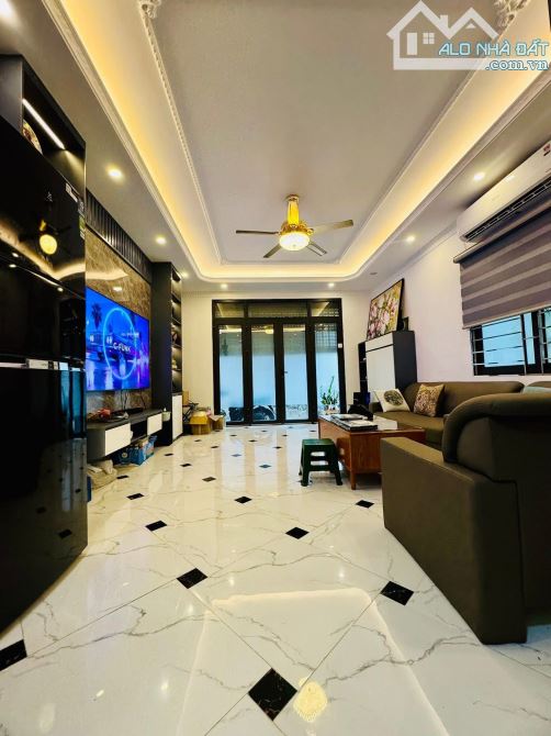 BÁN NHÀ ĐỘI CẤN BA ĐÌNH 37m 5T Mt 3.5m GIÁ 8 TỶ LÔ GÓC NGÕ THÔNG 2 THOÁNG KINH DOANH. - 1