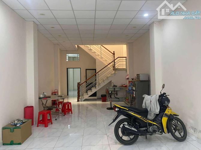 TÂN BÌNH - HẺM 6M - DT 90m2 ( 4.8m x 19m ) - CHỈ 8.8 TỶ - 1