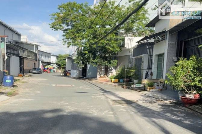 Bán nhà hẻm xe hơi, Trung Mỹ Tây 2A, Quận 12, 120 m² (6m x 20m) - Giá 7.9 tỷ TL - 1