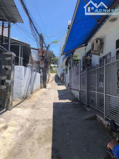 cần bán đất hẻm Nguyễn Xiển gần trường Cao Đẳng Sư Phạm - Tây Nha Trang - Diện tích: 137,4 - 1