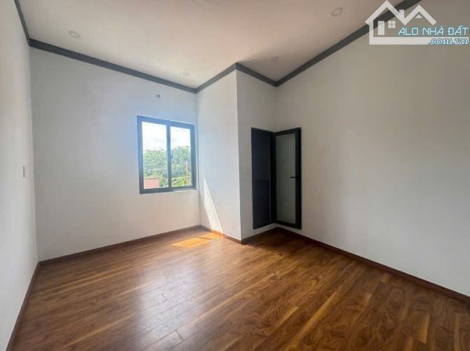 N122 NHÀ PHỐ HIỆN ĐẠI SỔ RIÊNG HOÀN CÔNG P. TRUNG DŨNG - BIÊN HOÀ NGAY BÊN  TRƯỜNG NGÔ QUY - 1