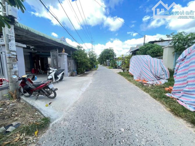Chủ ngộp bán nhanh đất Thái Mỹ 165m2, full thổ cư 800tr, SHR