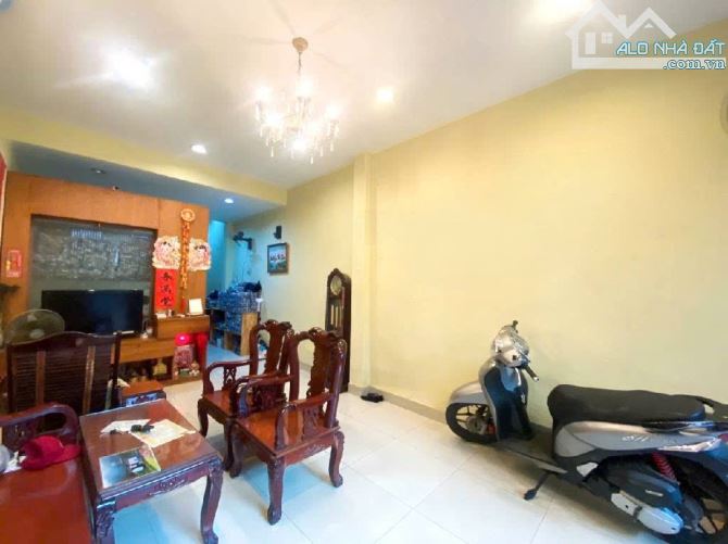 NHÀ KHU HIẾM, NỞ HẬU, SỔ ĐẸP - HẺM 7m KHU BÀU CÁT - 70m2 (3.5x20), 3 TẦNG - 11 TỶ - 1