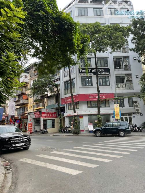 Bán nhà mặt phố Vạn Bảo - 26 Tỷ - 71m - 2 thoáng - Vỉa hè rộng - 1