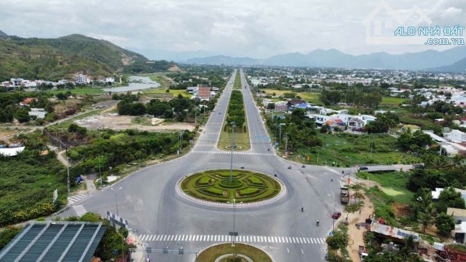 Bán đất Mặt Tiền Đường Núi Cấm - Cách Vòng Xoay Võ Nguyên Giáp - Vĩnh Thái chỉ 100 mét - 1