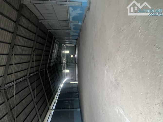 CHO THUÊ XƯỠNG P THẠNH XUÂN NGÃ 4GA.DT 600M - 1