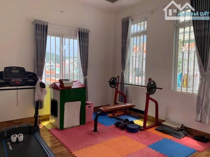 Cần bán nhà 1 trệt 3 lầu mặt tiền phường Thắng Nhì – DT 92m² – giá 12,5 tỷ - 1