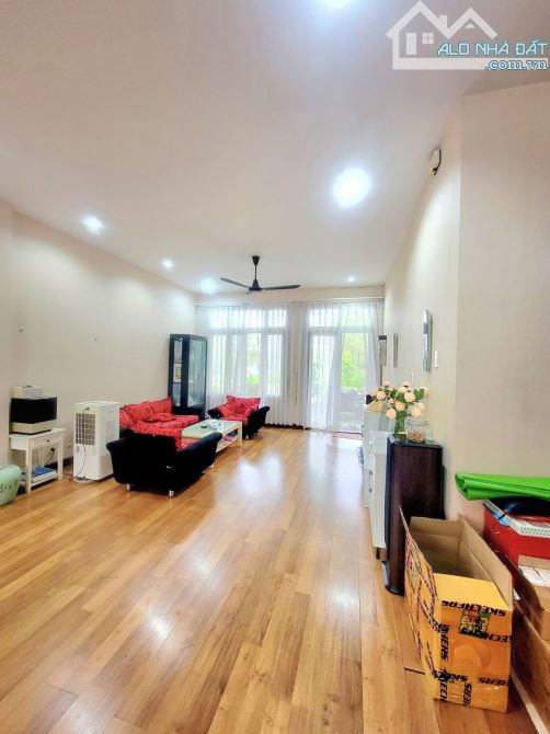BÁN BIỆT THỰ VILLA PARK – 136m² (8x17) – 5 PHÒNG NGỦ – 6 WC – KHÔNG GIAN SỐNG ĐẲNG CẤP 💎 - 1