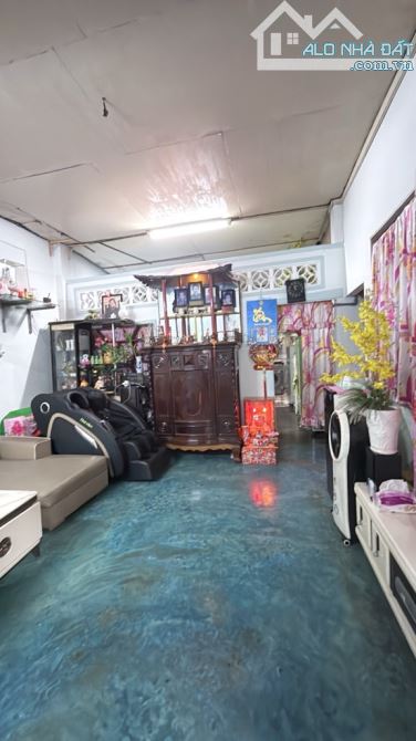 BÁN NHÀ ĐƯỜNG TRƯỜNG SƠN-7.8*20M- XE HƠI ĐỖ CỬA- GẤP BÁN- TIỆN XÂY TÒA NHÀ- CHDV - 1