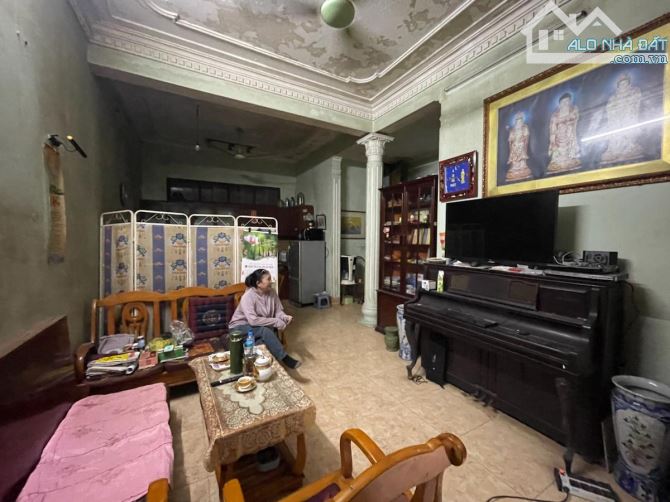 BÁN NHÀ VÕNG THỊ – TÂY HỒ, DT 50M², 3 TẦNG👉12.8 TỶ  🏡 Vị trí kim cương - 1
