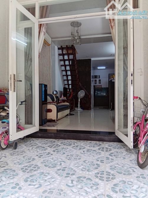 NHÀ PHỐ TÂN PHÚ ĐƯỜNG LÊ TRỌNG TẤN, 2 TẦNG, HẺM Ô TÔ 6M, CHỈ HƠN 4 TỶ - 1