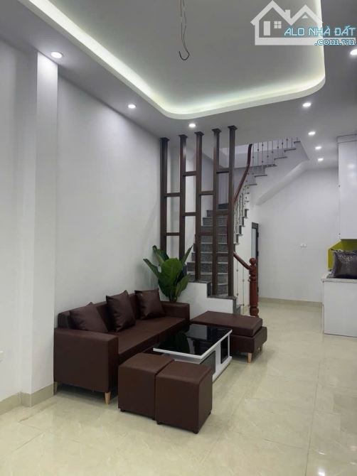 HOÀNG HOA THÁM 31M GIÁ 8,2 TỶ,CÁCH PHỐ 20M,NGÕ THÔNG,SỔ ĐẸP,FULL NỘI THẤT - 1