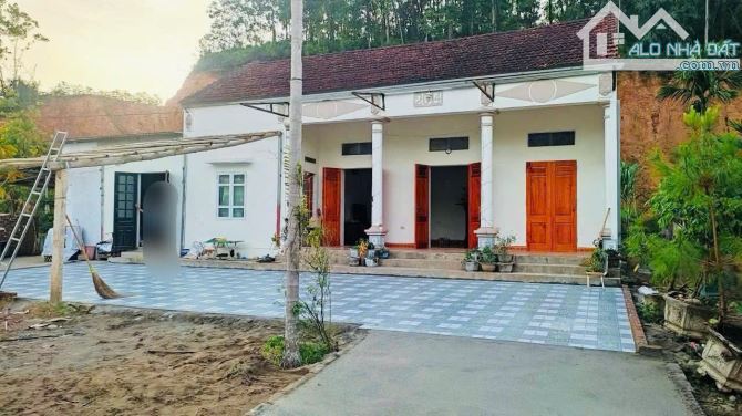 Bán 1294M có 200M đất ở_ Sẵn nhà C4 đẹp ở ngay_view núi nghỉ dưỡng_Minh Quang Ba Vì - 1