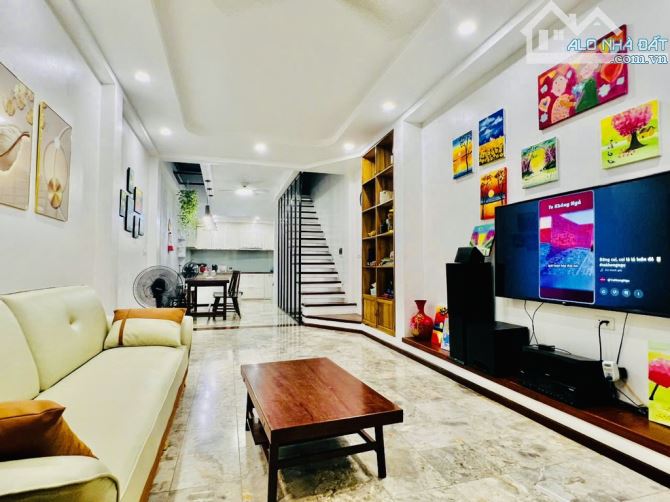 GIÁ ĐẦU TƯ - BÁN NHÀ KHU.  PHÂN LÔ QUÂN ĐỘI 918 PHÚC ĐỒNG - VỈA HÈ, GARA - 50M X 4 TẦNG, 1 - 1
