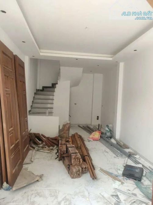 Bán nhà Hoàng Liên/Liên Mạc - 32m2 - MT 4m - 5 tầng - Lô Góc - Giá 4,95 - 1