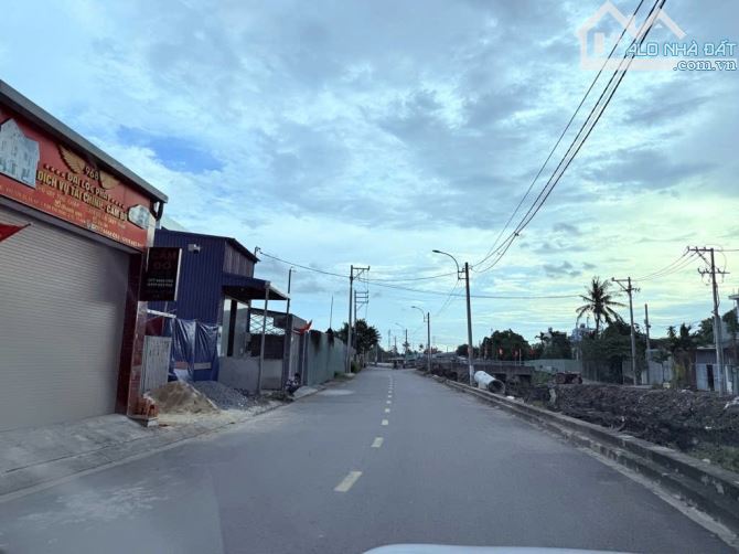 Bán đất Thổ Cư Mặt Tiền kênh đường QL1A,phường AN PHÚ ĐÔNG,Q12,dt 93m²(4,3x22).Đường 13m - 1
