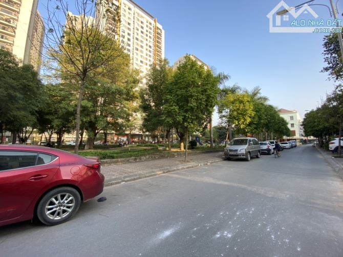 CƠ HỘI VÀNG – NHÀ LIỀN KỀ VĂN PHÚ HÀ ĐÔNG, 62M², 5 TẦNG, GIÁ TỐT NHẤT KHU - 1