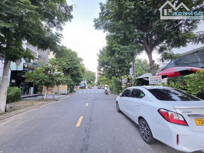 BÁN CẶP ĐẤT BIỄN SÁT HỒ NGHINH, DT 150M NGANG 10M - GẦN BIỂN - 1