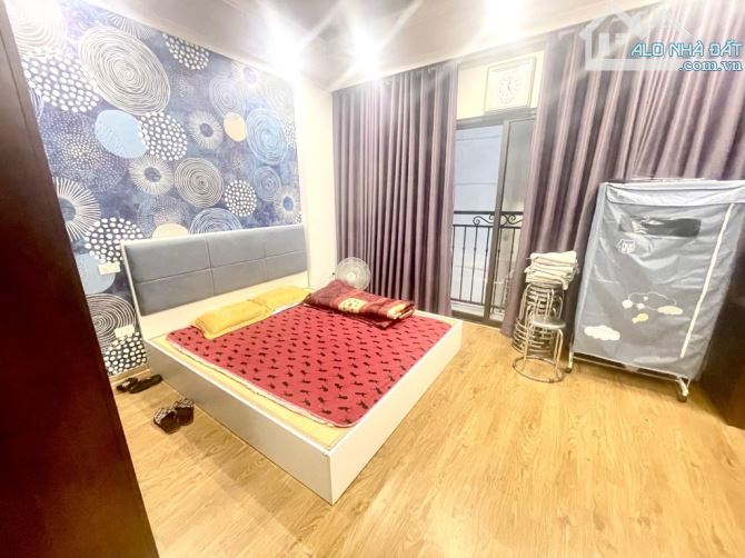 HƠN 8 TỴ- PHÁO ĐÀI LÁNG- GẦN HUỲNH THÚC KHÁNG- ĐỐNG ĐA - 35M*5T- Ô TÔ GẦN - 1